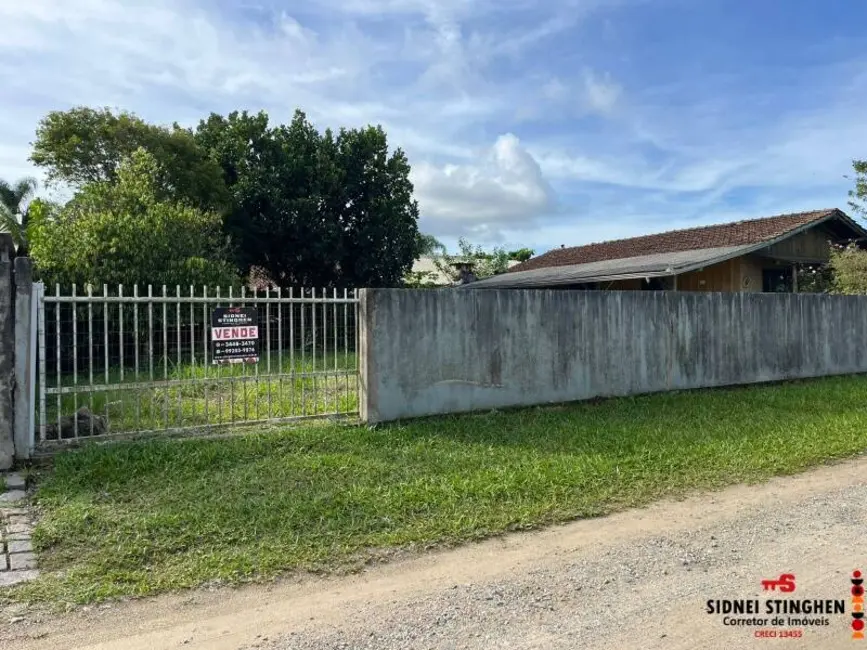 Foto 2 de Terreno / Lote à venda, 228m2 em Balneario Barra Do Sul - SC
