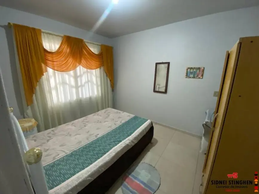 Foto 8 de Casa com 4 quartos à venda, 180m2 em Balneario Barra Do Sul - SC