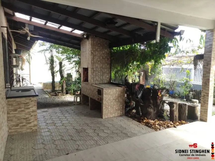 Foto 8 de Casa com 3 quartos à venda, 157m2 em Balneario Barra Do Sul - SC