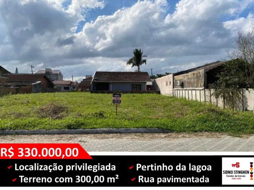 Foto 1 de Terreno / Lote à venda, 300m2 em Balneario Barra Do Sul - SC