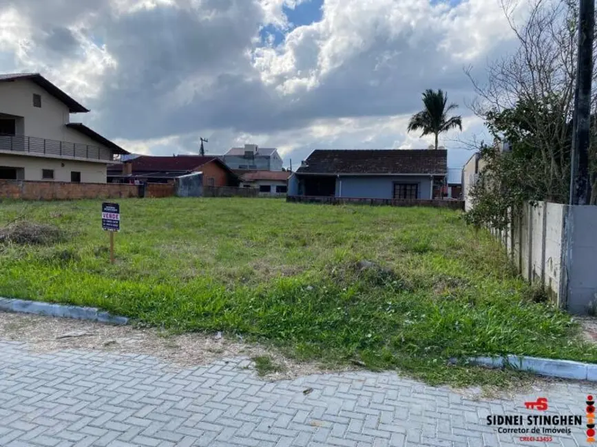 Foto 4 de Terreno / Lote à venda, 300m2 em Balneario Barra Do Sul - SC