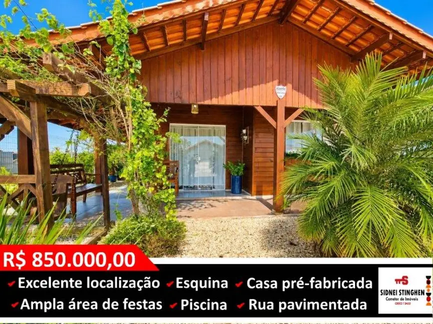 Foto 1 de Casa com 2 quartos à venda, 132m2 em Balneario Barra Do Sul - SC