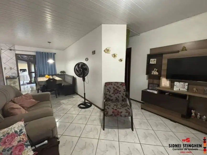 Casa com 2 quartos à venda, 113m2 em Balneario Barra Do Sul - SC - imagem 8 Foto 8 de Casa com 2 quartos à venda, 113m2 em Balneario Barra Do Sul - SC