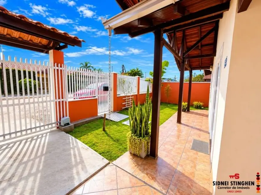 Foto 3 de Casa com 2 quartos à venda, 185m2 em Balneario Barra Do Sul - SC