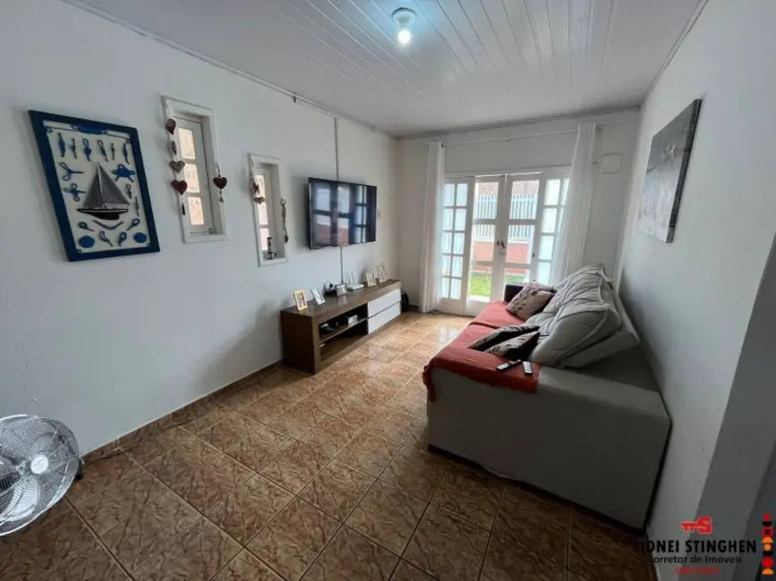 Foto 4 de Casa com 2 quartos à venda, 185m2 em Balneario Barra Do Sul - SC