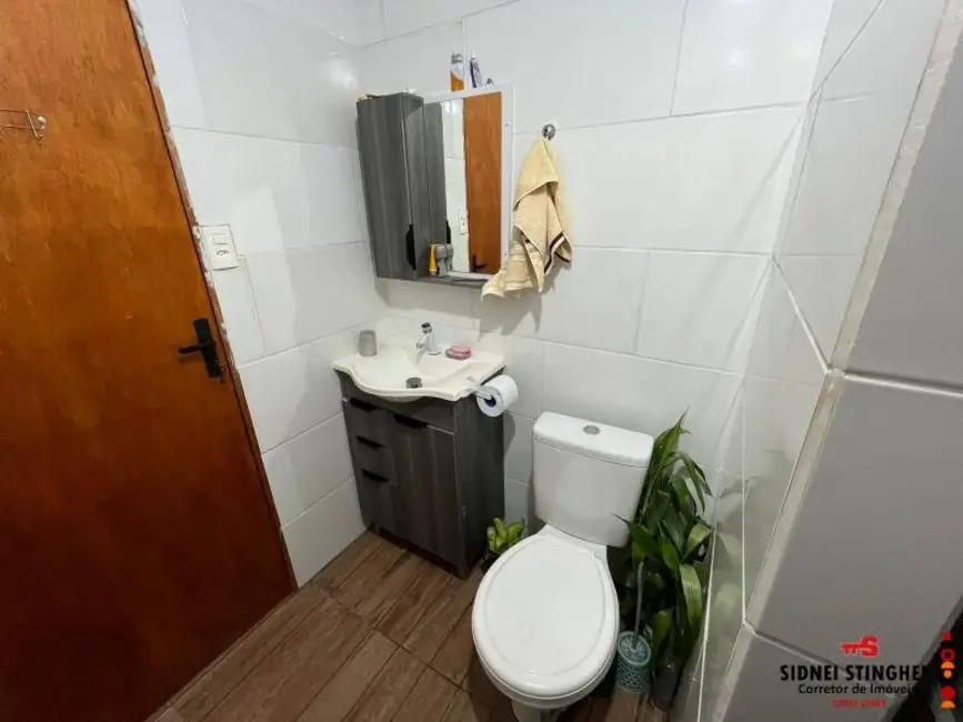 Foto 6 de Casa com 2 quartos à venda, 75m2 em Balneario Barra Do Sul - SC