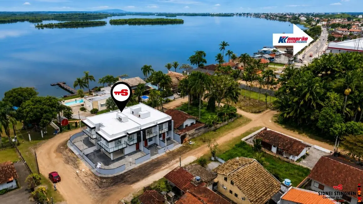 Foto 2 de Casa com 2 quartos à venda, 70m2 em Balneario Barra Do Sul - SC