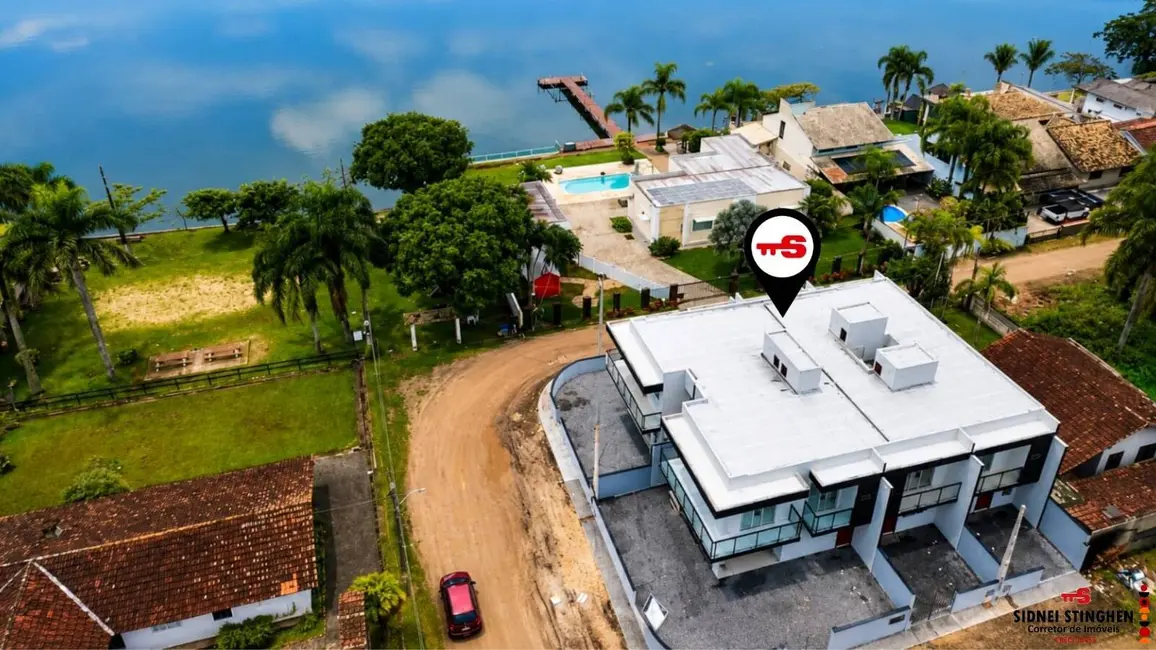 Foto 6 de Casa com 2 quartos à venda, 70m2 em Balneario Barra Do Sul - SC