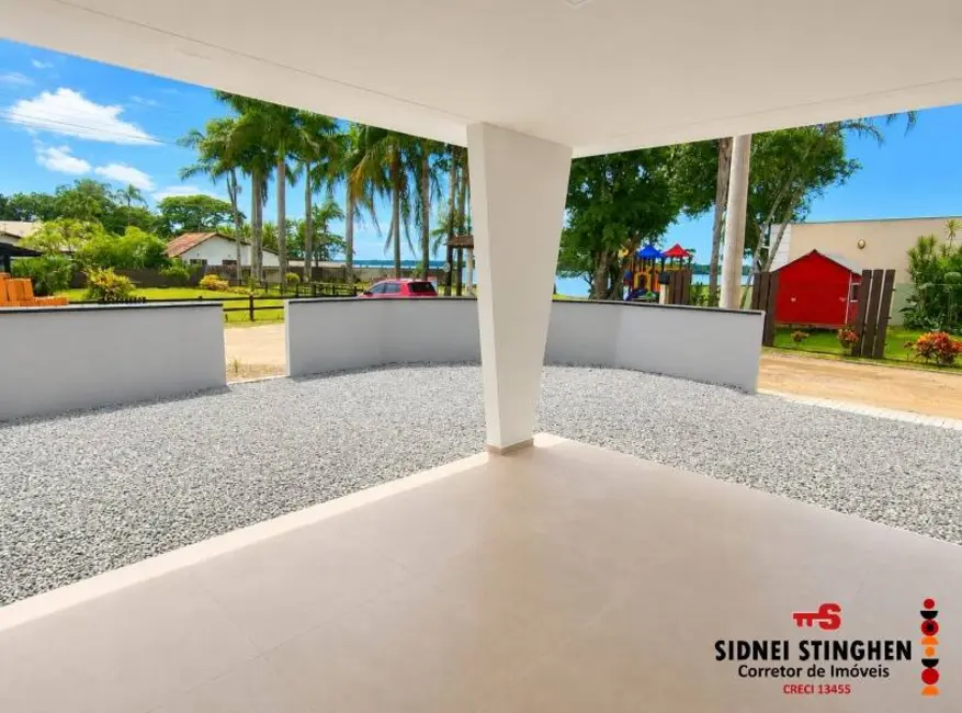 Foto 3 de Casa com 3 quartos à venda, 117m2 em Balneario Barra Do Sul - SC