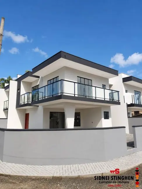 Foto 5 de Casa com 3 quartos à venda, 117m2 em Balneario Barra Do Sul - SC
