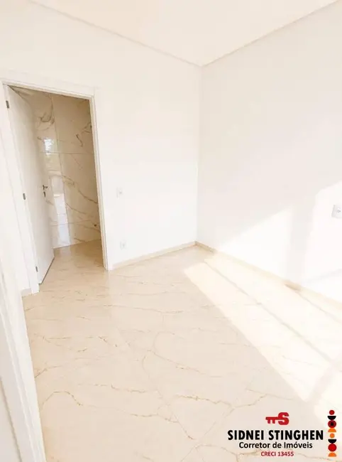 Foto 9 de Casa com 3 quartos à venda, 117m2 em Balneario Barra Do Sul - SC