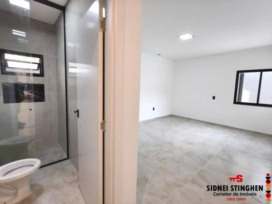Foto 9 de Casa com 3 quartos à venda, 118m2 em Balneario Barra Do Sul - SC