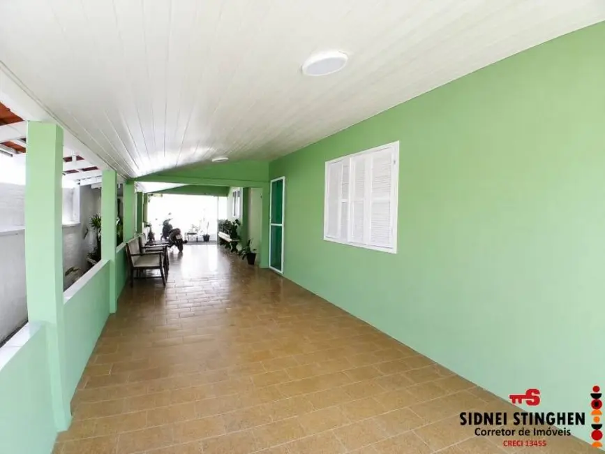 Foto 2 de Casa com 3 quartos à venda, 125m2 em Balneario Barra Do Sul - SC