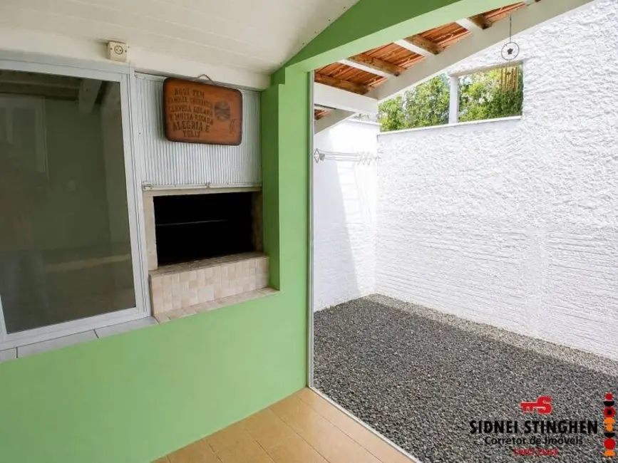 Foto 4 de Casa com 3 quartos à venda, 125m2 em Balneario Barra Do Sul - SC