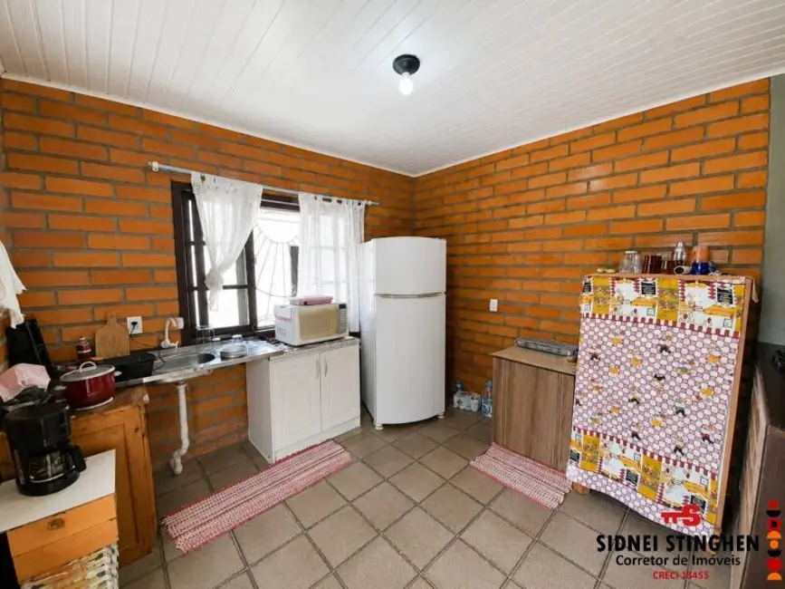 Foto 6 de Casa com 5 quartos à venda, 240m2 em Centro, Balneario Barra Do Sul - SC