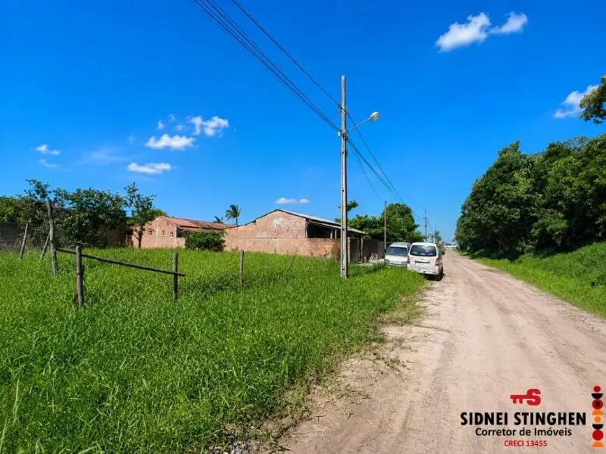 Foto 3 de Terreno / Lote à venda, 360m2 em Balneario Barra Do Sul - SC