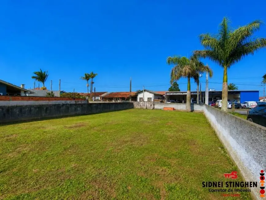 Foto 3 de Terreno / Lote à venda, 300m2 em Centro, Balneario Barra Do Sul - SC