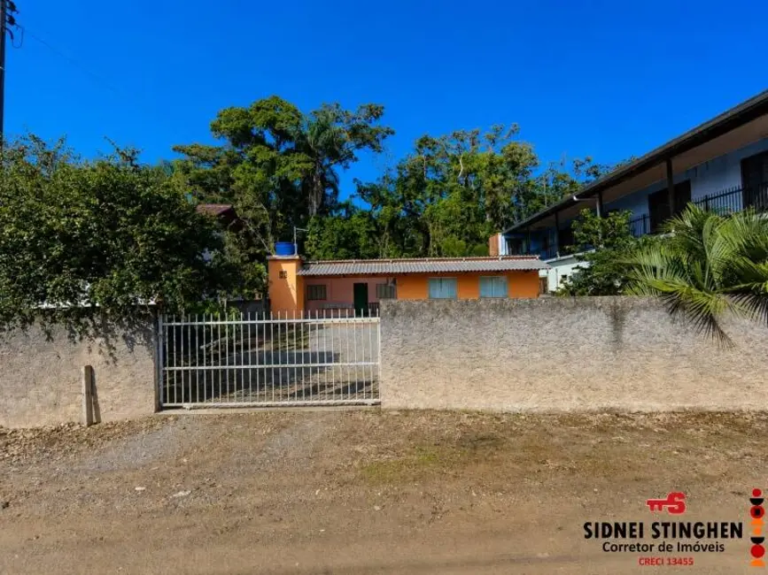 Foto 3 de Casa com 4 quartos à venda, 80m2 em Balneario Barra Do Sul - SC