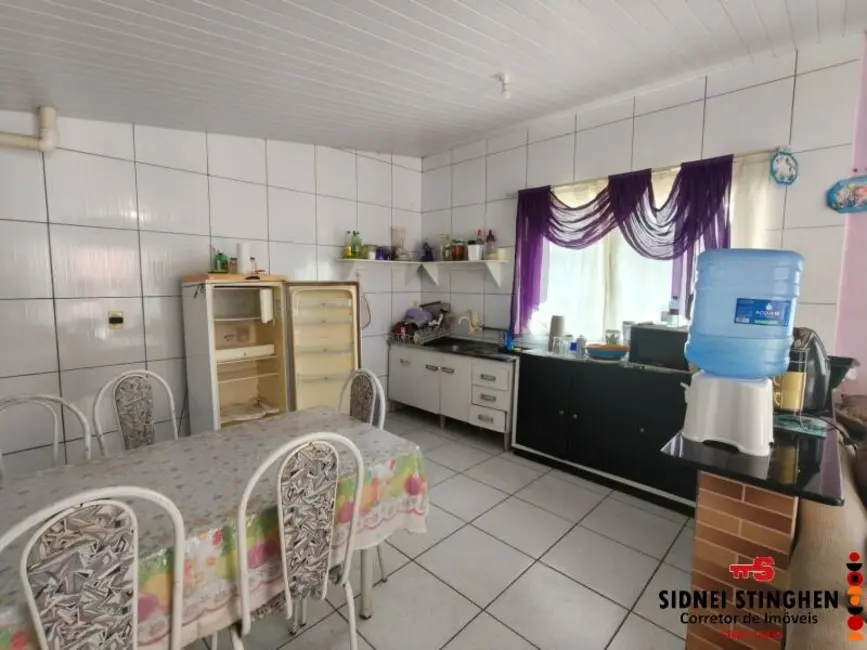 Foto 7 de Casa com 4 quartos à venda, 80m2 em Balneario Barra Do Sul - SC