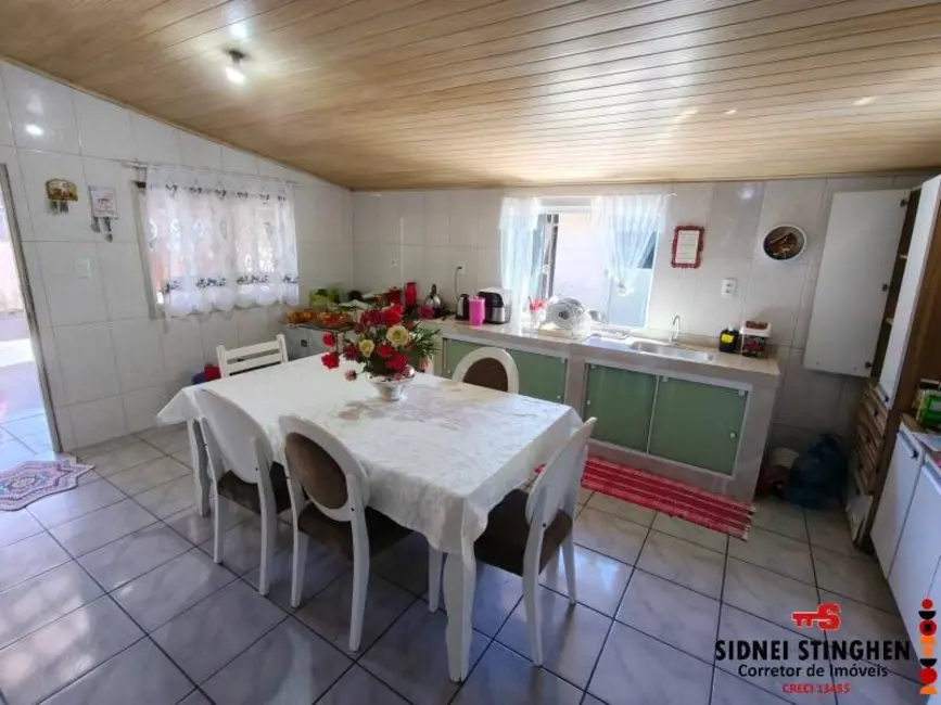 Foto 5 de Casa com 5 quartos à venda, 170m2 em Balneario Barra Do Sul - SC