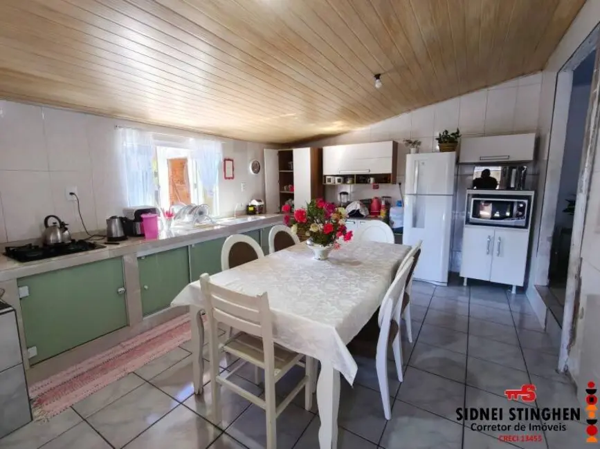 Foto 4 de Casa com 5 quartos à venda, 170m2 em Balneario Barra Do Sul - SC