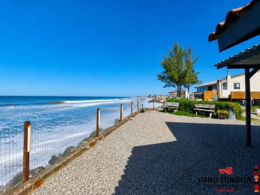 Casa com 2 quartos à venda, 99m2 em Centro, Balneario Barra Do Sul - SC - imagem 2 Foto 2 de Casa com 2 quartos à venda, 99m2 em Centro, Balneario Barra Do Sul - SC