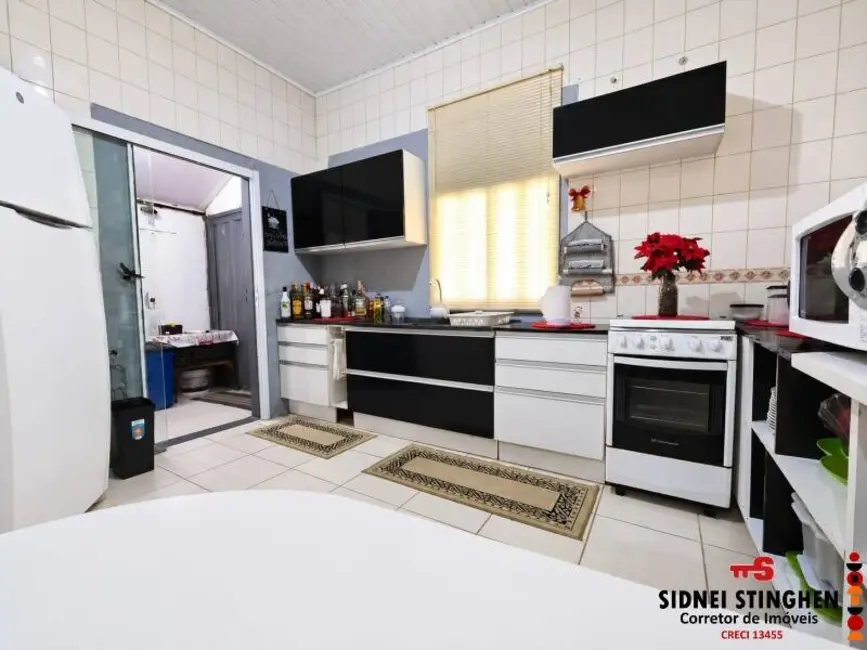 Casa com 2 quartos à venda, 99m2 em Centro, Balneario Barra Do Sul - SC - imagem 4 Foto 4 de Casa com 2 quartos à venda, 99m2 em Centro, Balneario Barra Do Sul - SC