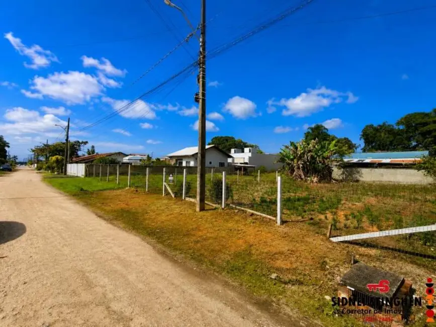 Foto 3 de Terreno / Lote à venda, 405m2 em Balneario Barra Do Sul - SC