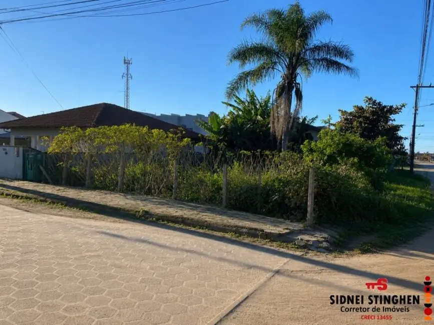 Foto 2 de Terreno / Lote à venda, 325m2 em Balneario Barra Do Sul - SC