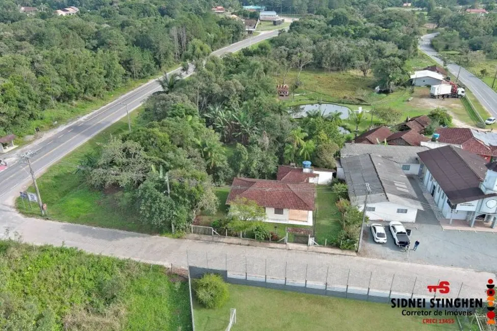 Foto 3 de Chácara com 4 quartos à venda, 135m2 em Balneario Barra Do Sul - SC