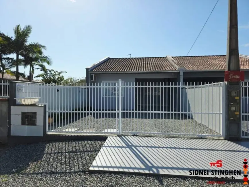 Foto 2 de Casa com 3 quartos à venda, 86m2 em Balneario Barra Do Sul - SC