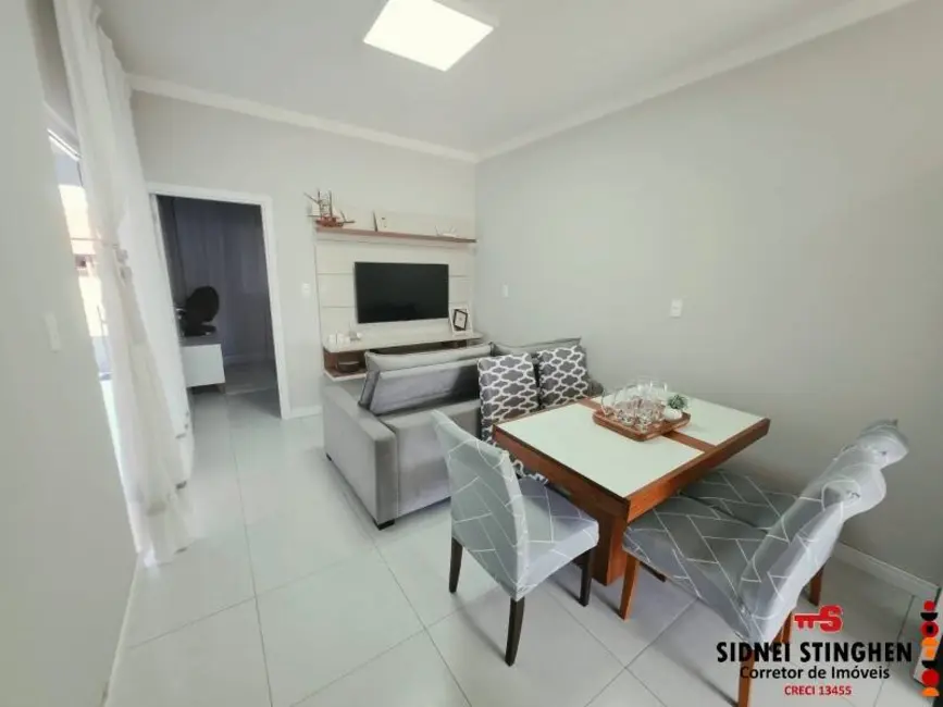 Foto 8 de Casa com 3 quartos à venda, 86m2 em Balneario Barra Do Sul - SC