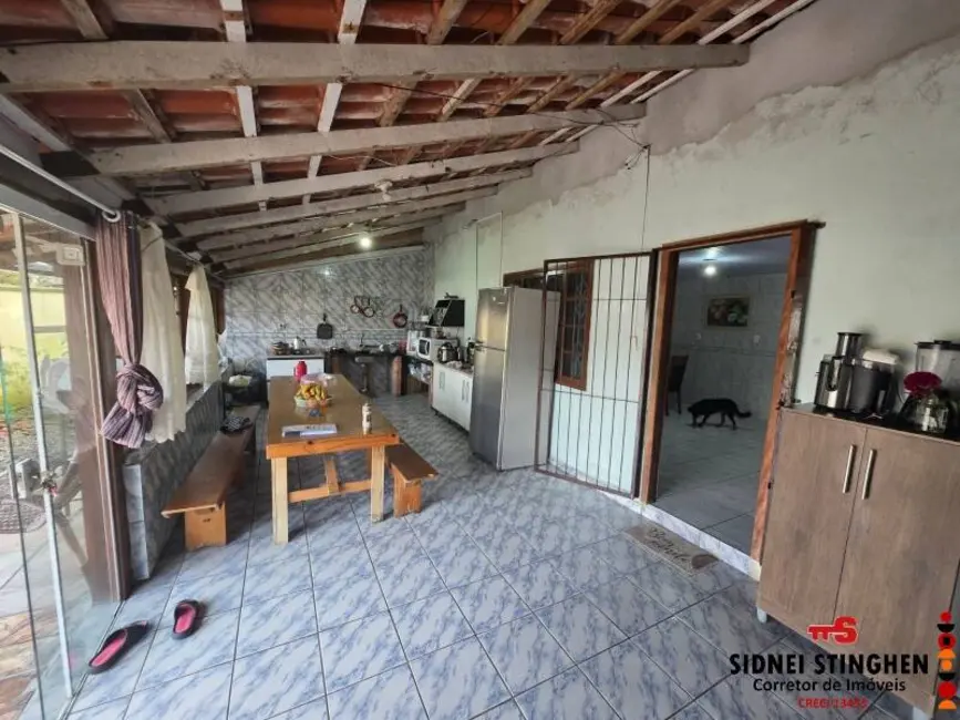 Foto 4 de Casa com 3 quartos à venda, 130m2 em Centro, Balneario Barra Do Sul - SC