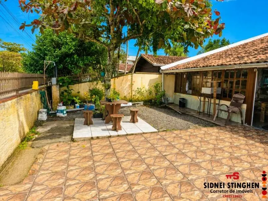 Foto 2 de Casa com 3 quartos à venda, 130m2 em Centro, Balneario Barra Do Sul - SC