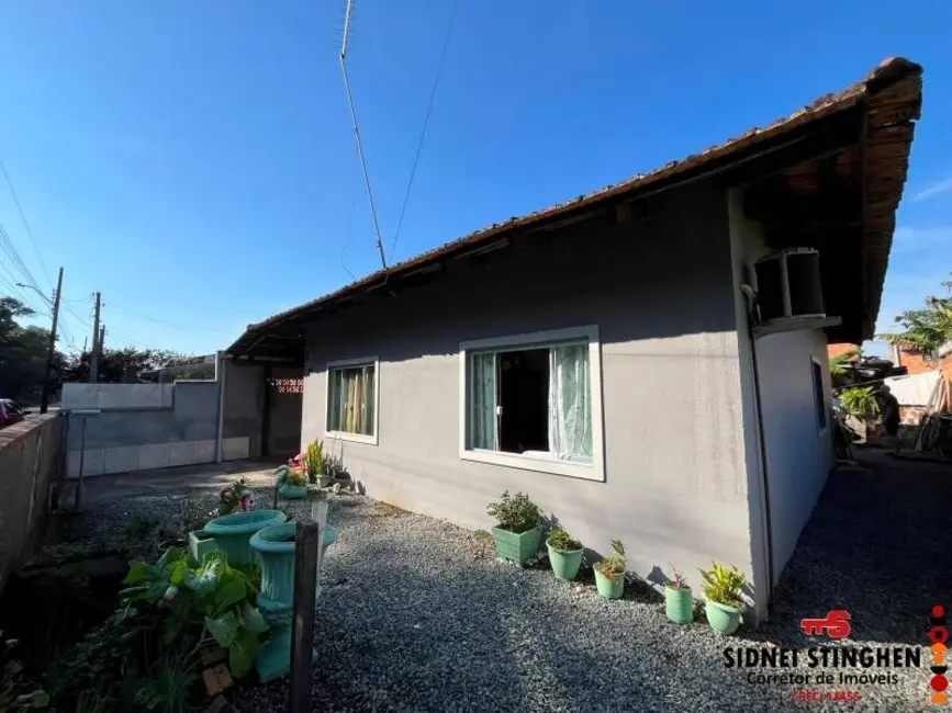 Foto 2 de Casa com 2 quartos à venda, 100m2 em Balneario Barra Do Sul - SC