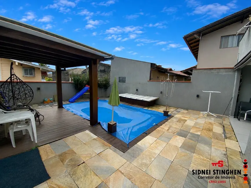 Foto 9 de Casa com 4 quartos à venda, 209m2 em Balneario Barra Do Sul - SC