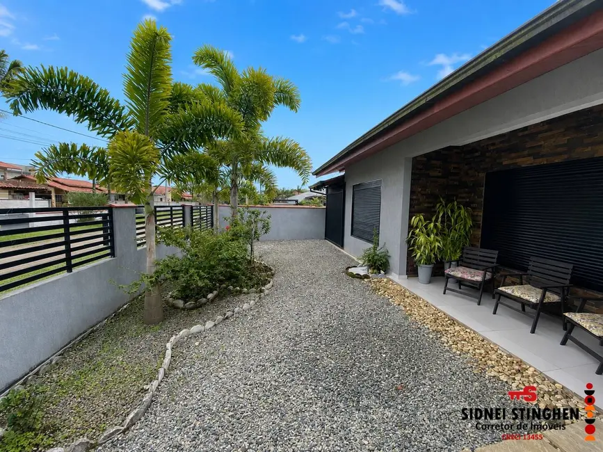 Foto 5 de Casa com 4 quartos à venda, 209m2 em Balneario Barra Do Sul - SC