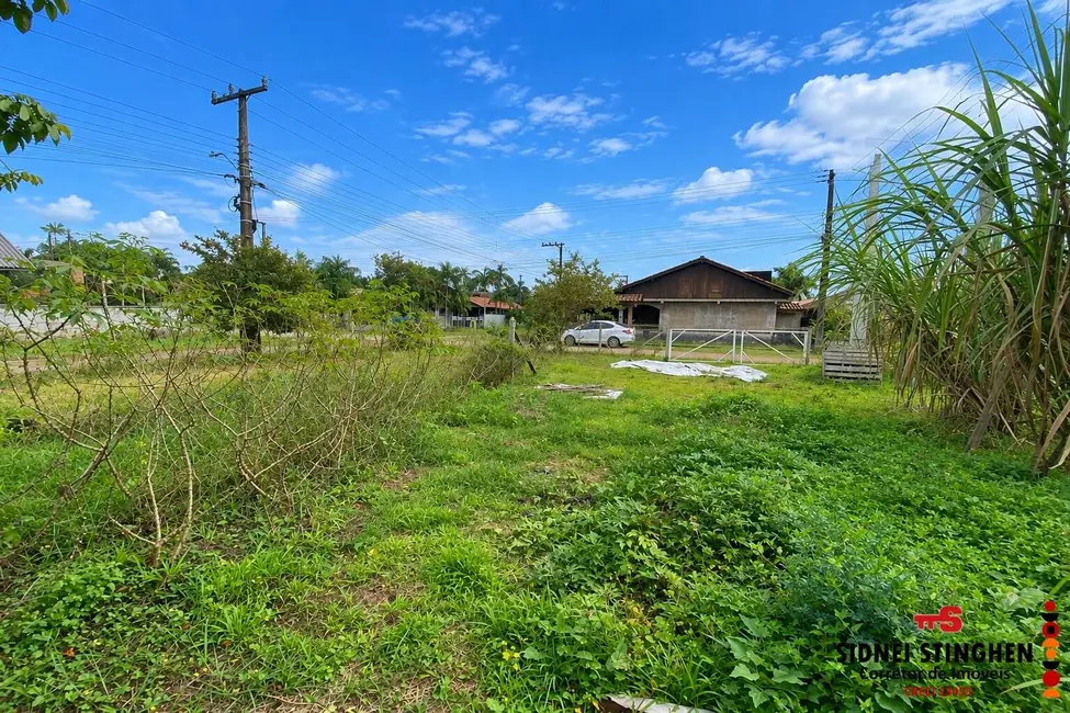 Foto 4 de Terreno / Lote à venda, 435m2 em Balneario Barra Do Sul - SC