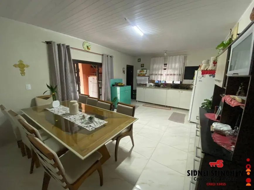 Foto 7 de Casa com 4 quartos à venda, 110m2 em Balneario Barra Do Sul - SC