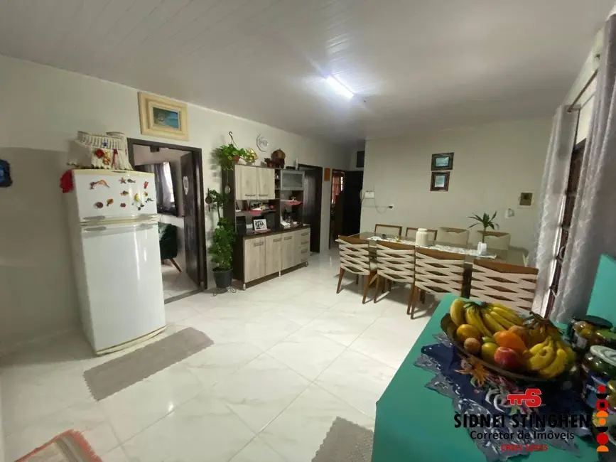 Foto 8 de Casa com 4 quartos à venda, 110m2 em Balneario Barra Do Sul - SC