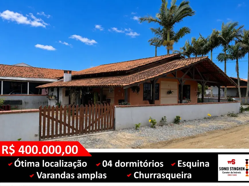 Foto 1 de Casa com 4 quartos à venda, 110m2 em Balneario Barra Do Sul - SC