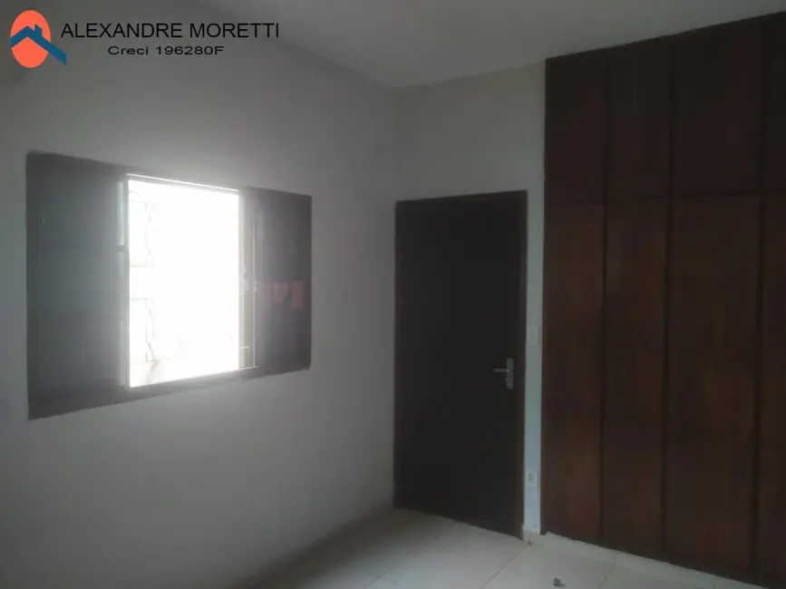 Casa com 3 quartos à venda e para alugar, 150m2 em Vila Santana, Sorocaba - SP - imagem 8 Foto 8 de Casa com 3 quartos à venda e para alugar, 150m2 em Vila Santana, Sorocaba - SP