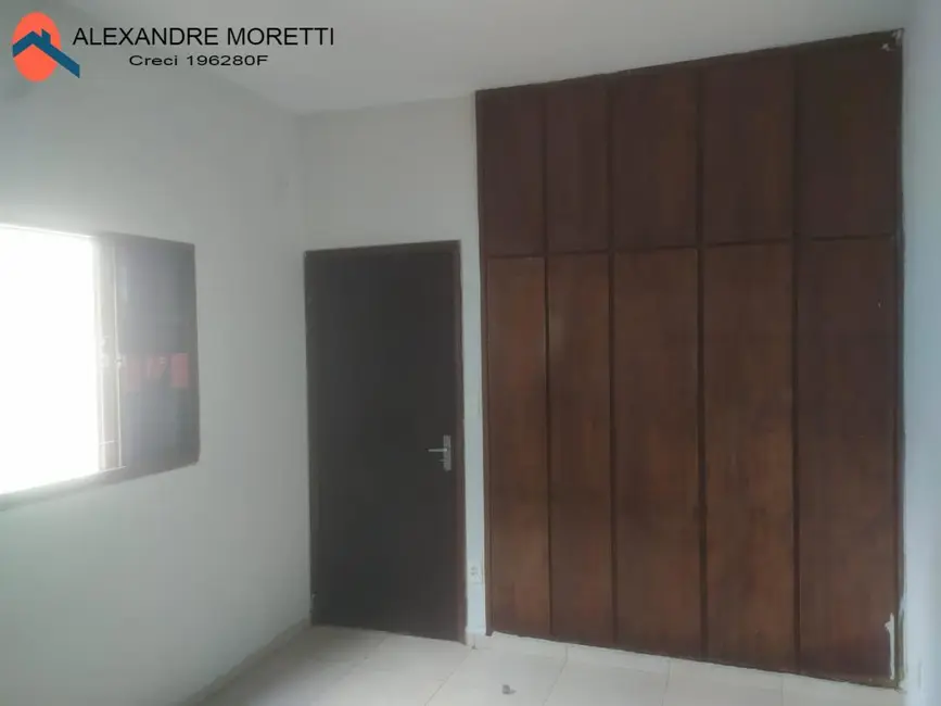 Casa com 3 quartos à venda e para alugar, 150m2 em Vila Santana, Sorocaba - SP - imagem 9 Foto 9 de Casa com 3 quartos à venda e para alugar, 150m2 em Vila Santana, Sorocaba - SP