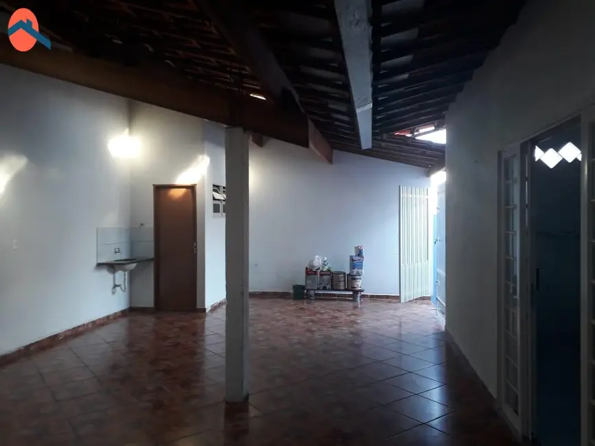 Casa com 4 quartos à venda, 250m2 em Jardim Nova Ipanema, Sorocaba - SP - imagem 4 Foto 4 de Casa com 4 quartos à venda, 250m2 em Jardim Nova Ipanema, Sorocaba - SP