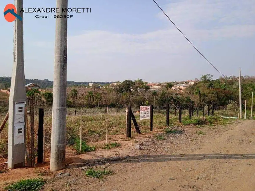 Foto 3 de Terreno / Lote à venda, 1000m2 em Aracoiaba Da Serra - SP