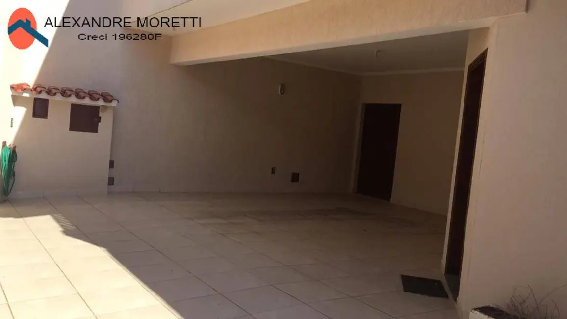 Casa com 3 quartos à venda, 366m2 em Vila Lucy, Sorocaba - SP - imagem 3 Foto 3 de Casa com 3 quartos à venda, 366m2 em Vila Lucy, Sorocaba - SP