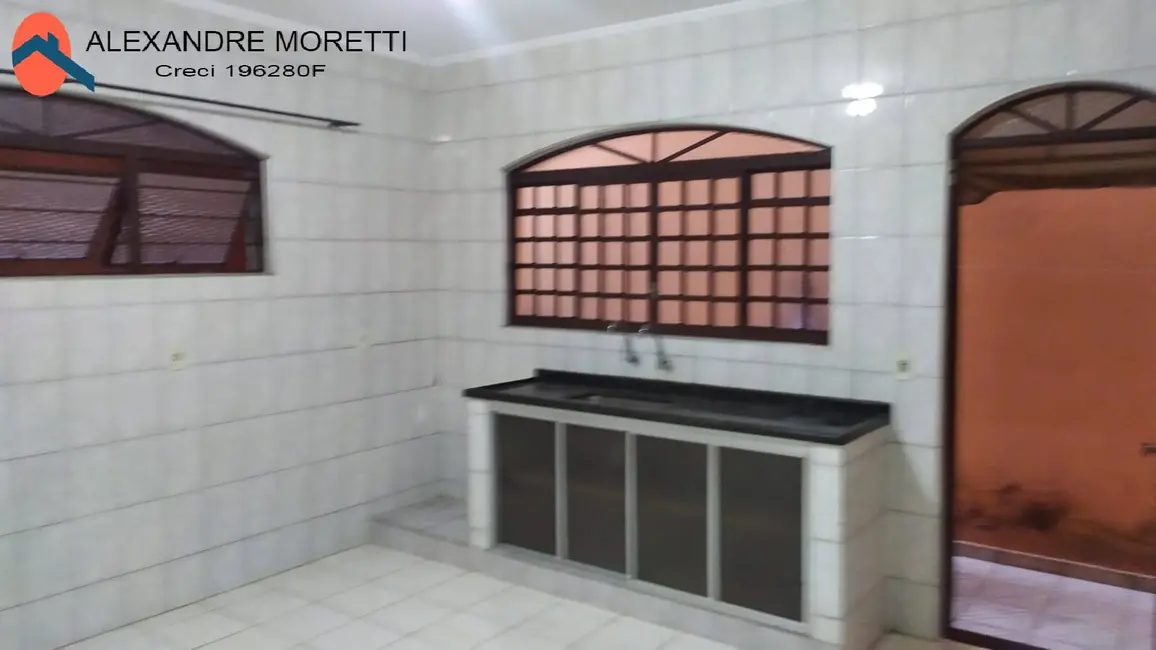 Foto 9 de Casa com 4 quartos para alugar, 150m2 em Jardim Ana Maria, Sorocaba - SP