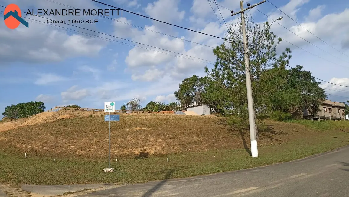 Foto 1 de Terreno / Lote à venda, 897m2 em Aracoiaba Da Serra - SP