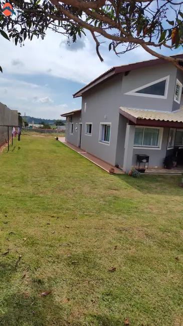 Foto 3 de Casa com 3 quartos à venda, 800m2 em Aracoiaba Da Serra - SP