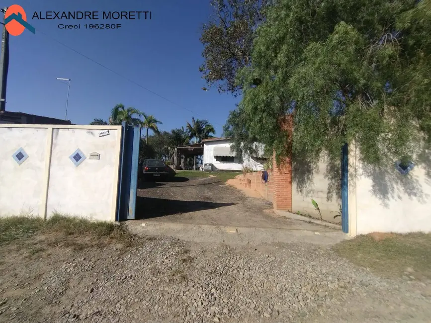Chácara com 3 quartos à venda, 1100m2 em Aracoiaba Da Serra - SP - imagem 4 Foto 4 de Chácara com 3 quartos à venda, 1100m2 em Aracoiaba Da Serra - SP